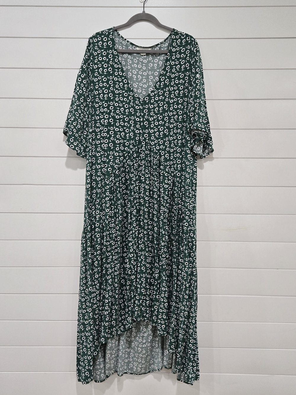Loralette Womens Plus Size 26/28 Green Floral V-Neck Midi High Low Dress